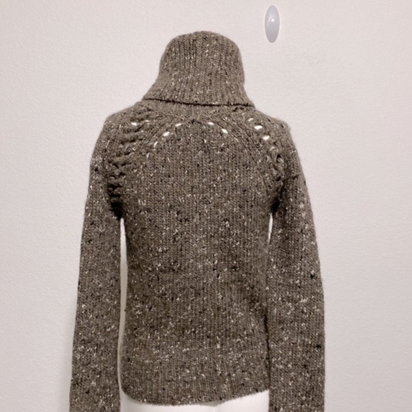 Veronica Beard Indie Sweater - Picture 6 of 12